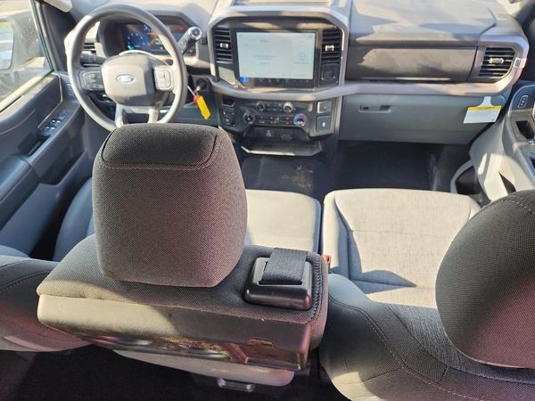 2025 FORD F150 XLT