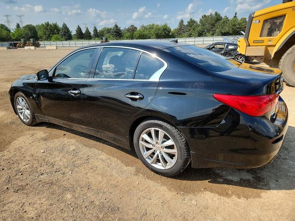 2015 INFINITI Q50