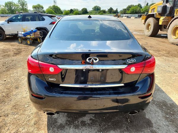 2015 INFINITI Q50