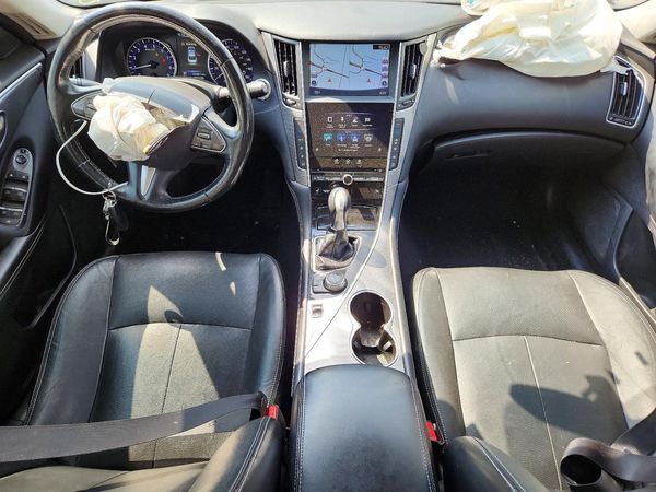 2015 INFINITI Q50