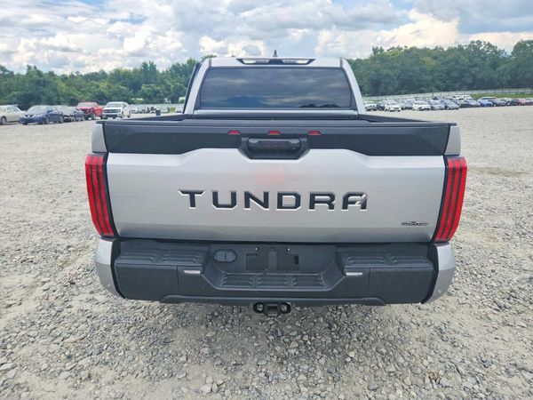 2024 TOYOTA TUNDRA SR5