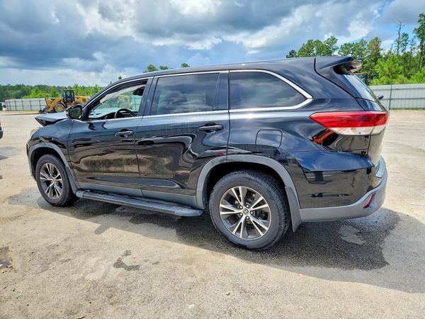 2019 TOYOTA HIGHLANDER LE/LE Plus