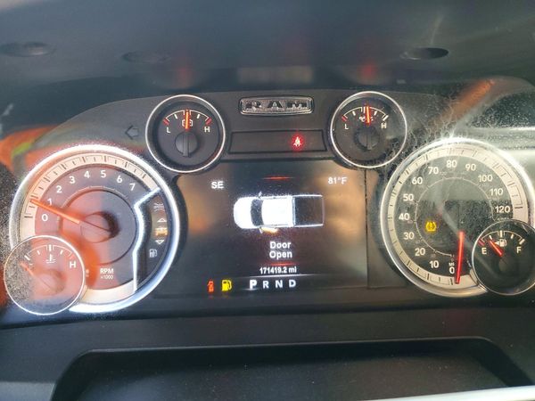 2017 RAM 1500 SLT