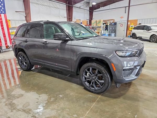 2025 JEEP GRAND CHEROKEE