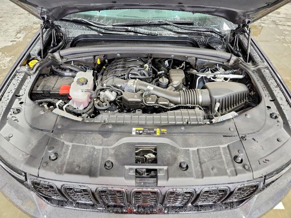 2025 JEEP GRAND CHEROKEE