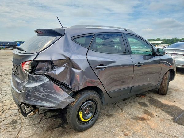 2015 HYUNDAI TUCSON