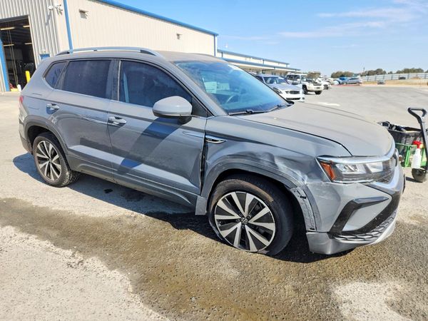 2022 VOLKSWAGEN TAOS