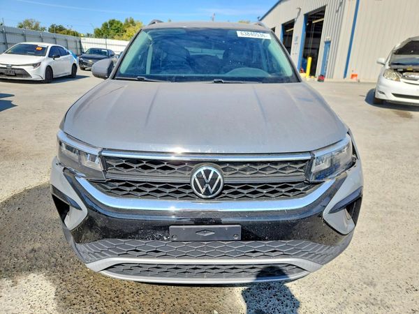 2022 VOLKSWAGEN TAOS