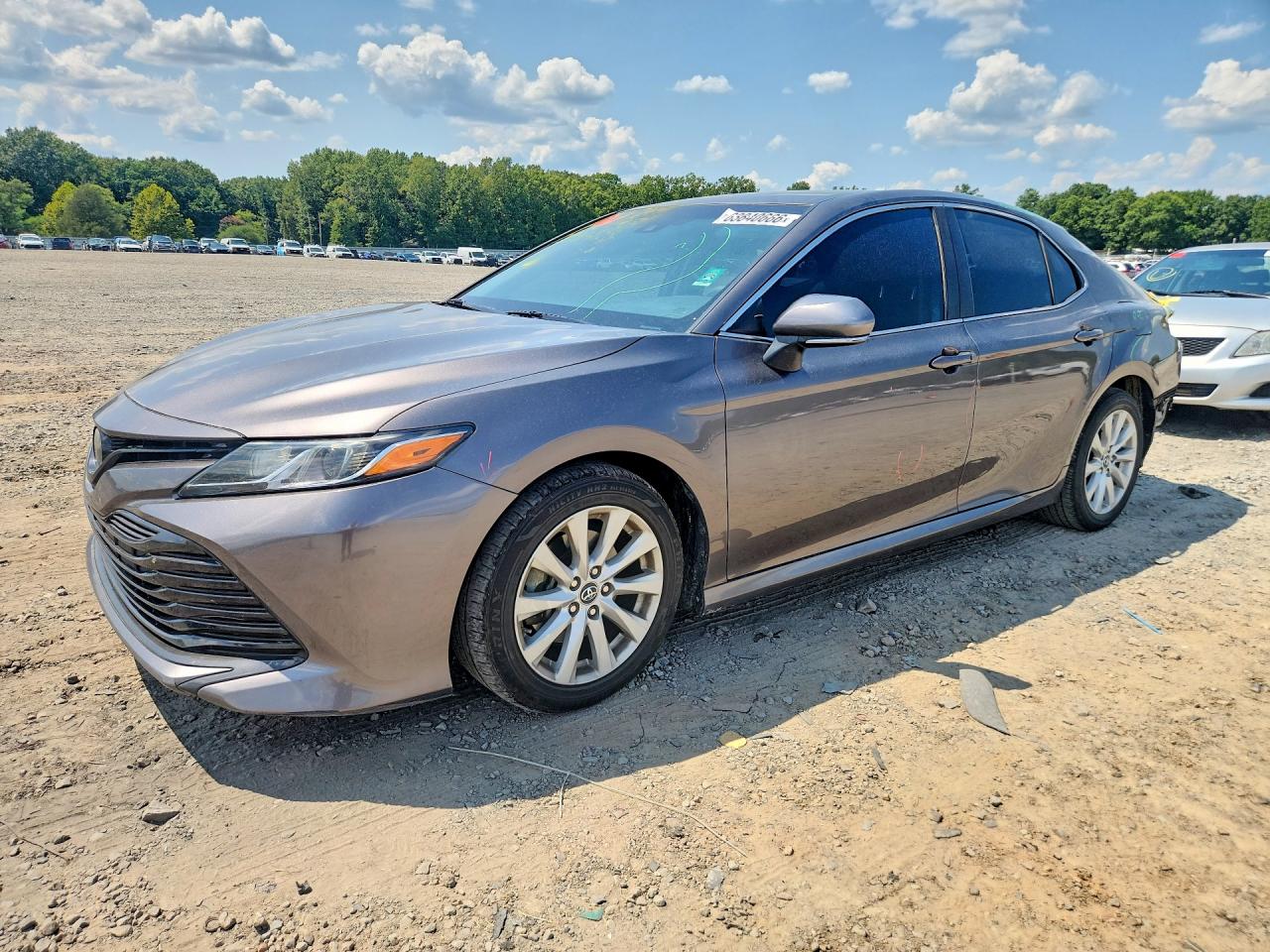 2018 TOYOTA CAMRY L/LE/SE/XLE — Front 3/4
