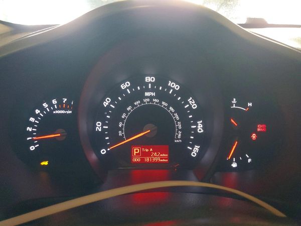 2015 KIA SPORTAGE GL - Middle-low