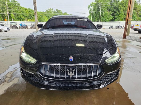 2018 MASERATI GHIBLI Luxury — DIRF