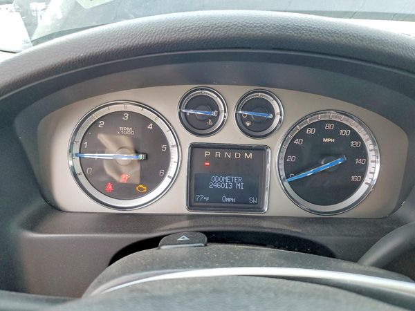 2013 CADILLAC ESCALADE Luxury