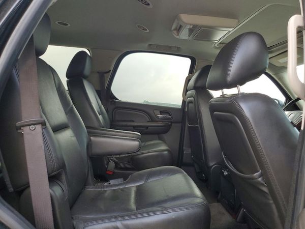 2013 CADILLAC ESCALADE Luxury