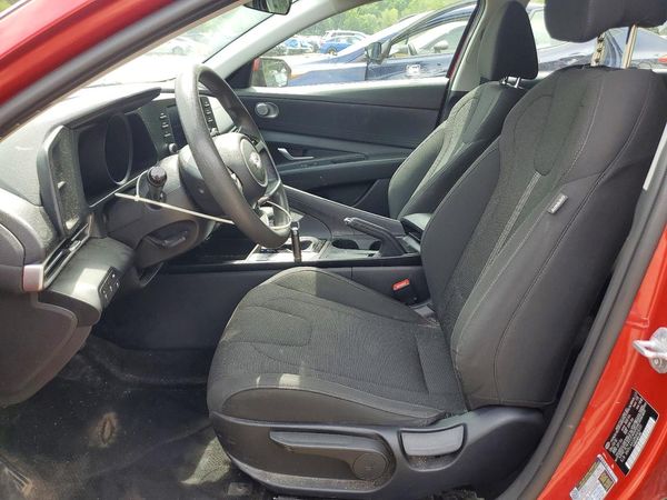 2021 HYUNDAI ELANTRA SE