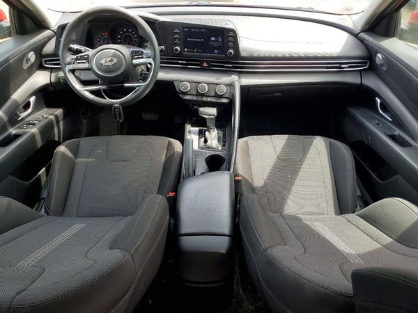 2021 HYUNDAI ELANTRA SE