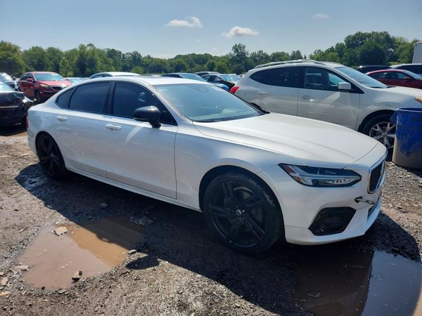 2020 VOLVO S90 Ocean Race