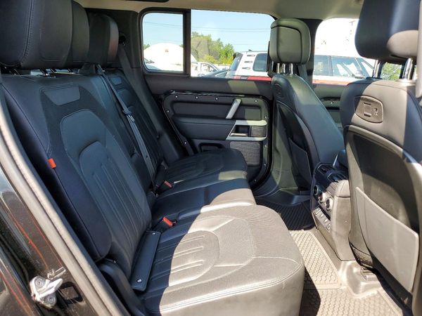 2022 LAND ROVER DEFENDER 110 X-Dynamic HSE