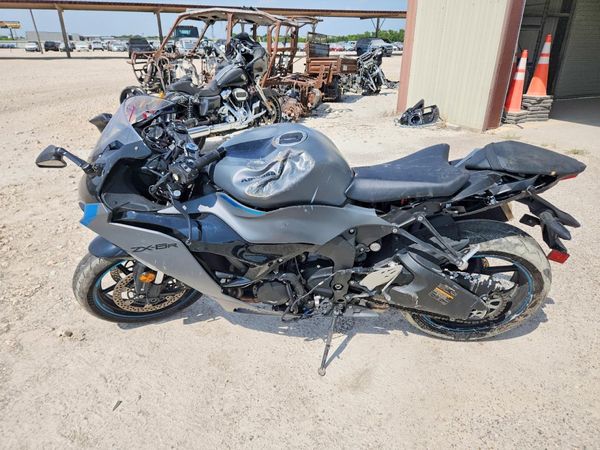 2025 KAWASAKI NINJA 600