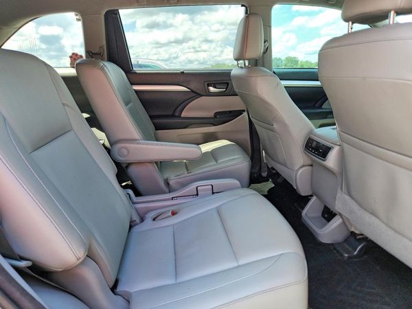 2018 TOYOTA HIGHLANDER SE/XLE