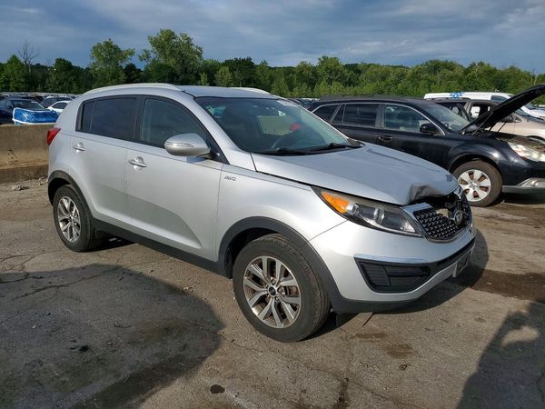 2015 KIA SPORTAGE GL - Middle-low