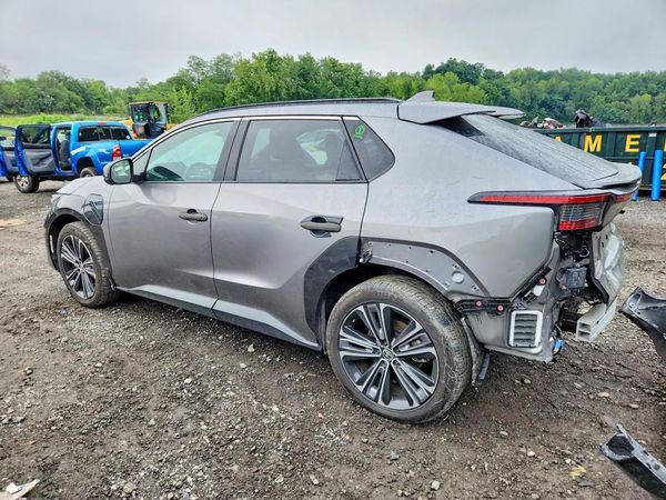 2023 TOYOTA BZ4X