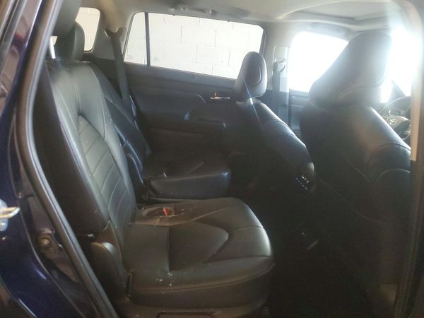 2022 TOYOTA HIGHLANDER