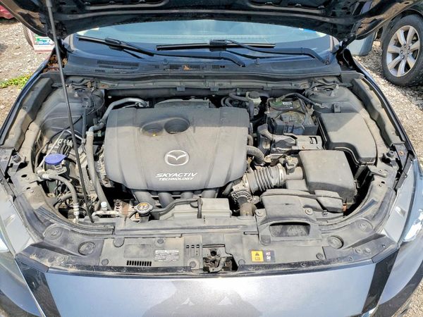 2015 MAZDA 3 Touring/GS