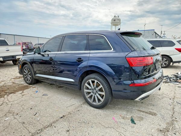 2017 AUDI Q7 quattro Premium Plus