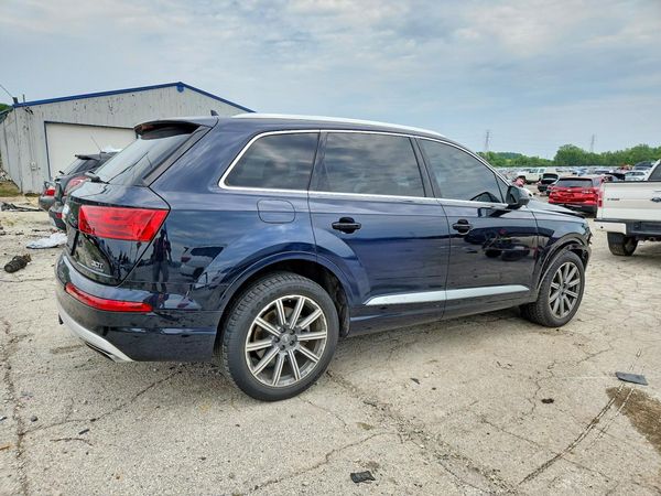 2017 AUDI Q7 quattro Premium Plus