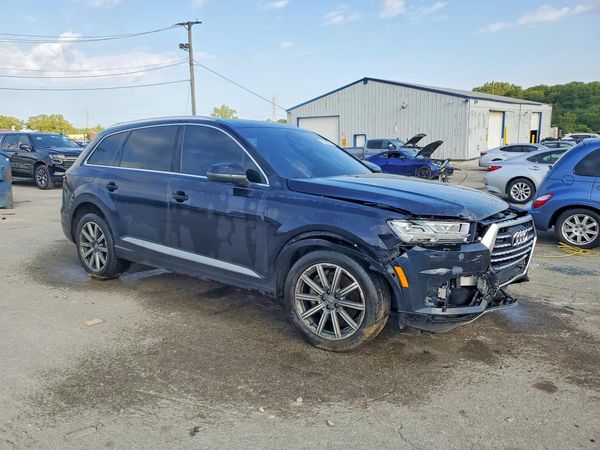 2017 AUDI Q7 quattro Premium Plus