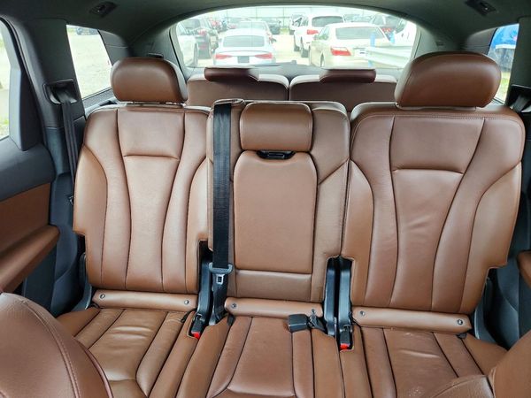 2017 AUDI Q7 quattro Premium Plus