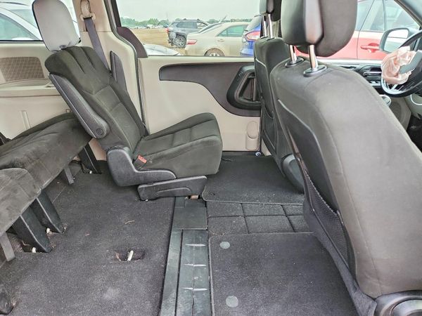 2015 DODGE GRAND CARAVAN SE