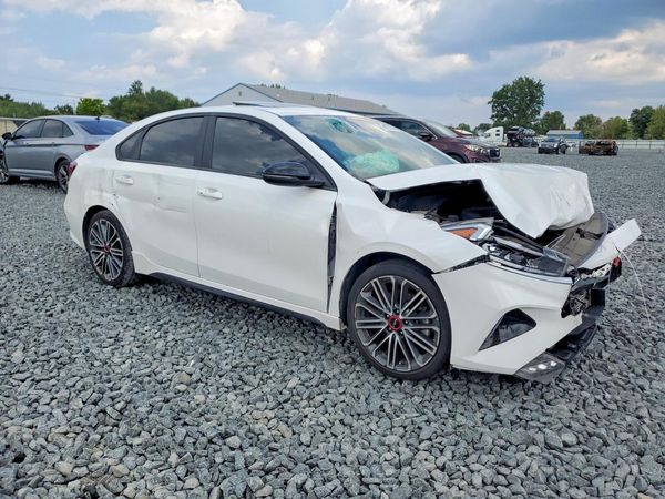 2022 KIA FORTE GT