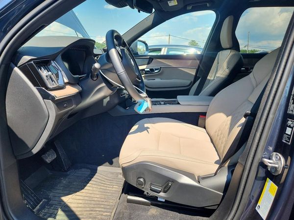 2026 VOLVO XC90