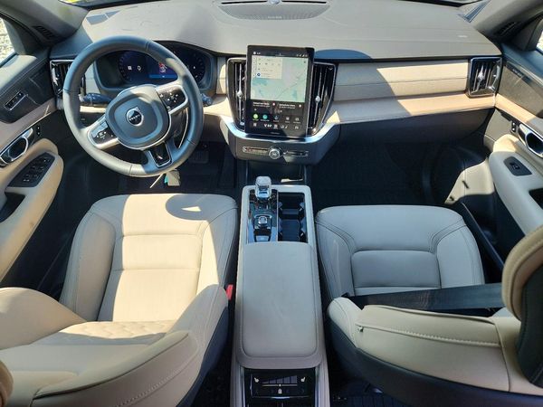 2026 VOLVO XC90