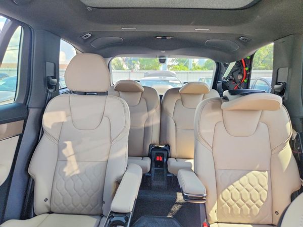 2026 VOLVO XC90