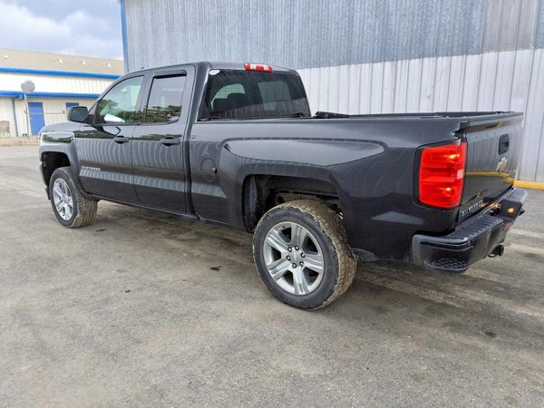 2018 CHEVROLET SILVERADO Custom