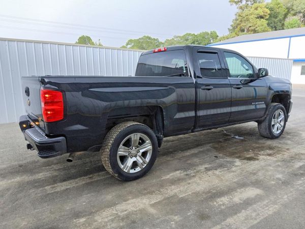 2018 CHEVROLET SILVERADO Custom