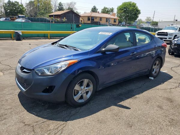 2013 HYUNDAI ELANTRA