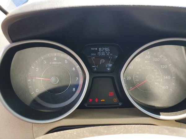 2013 HYUNDAI ELANTRA