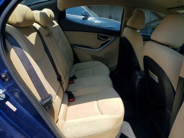 2013 HYUNDAI ELANTRA