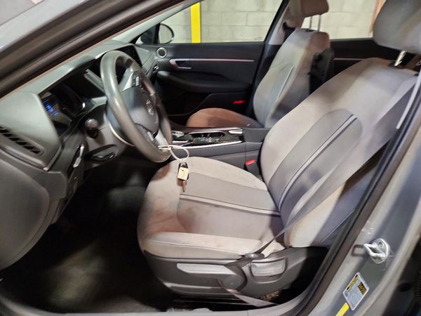 2021 HYUNDAI SONATA SE