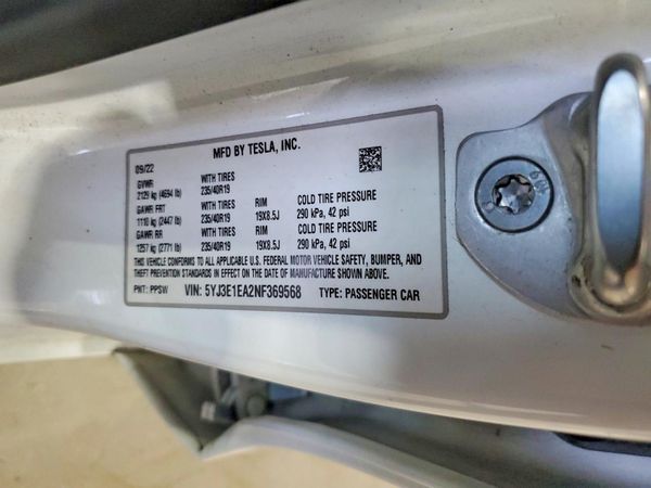 2022 TESLA MODEL 3