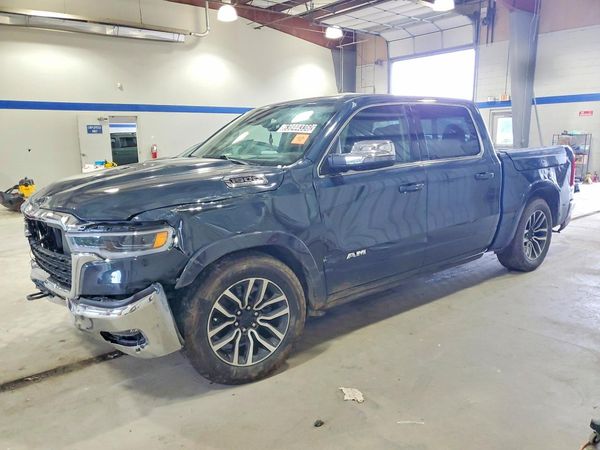 2026 RAM 1500 LIMITED CREW CAB 4X4