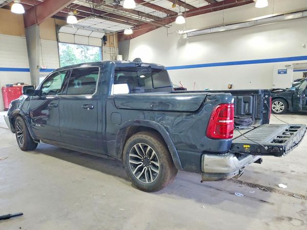 2026 RAM 1500 LIMITED CREW CAB 4X4