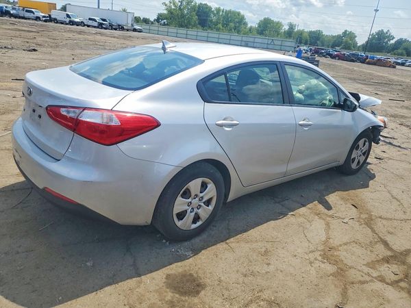 2016 KIA FORTE GL (Middle-Low Grade)