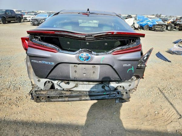 2022 TOYOTA PRIUS