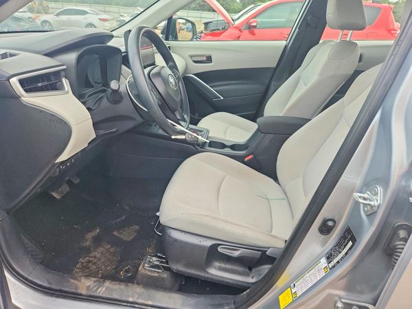 2026 TOYOTA COROLLA CROSS L — DENT