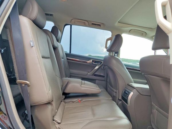 2016 LEXUS GX