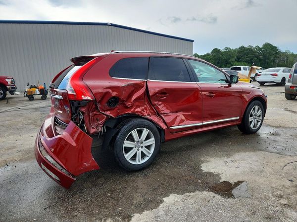 2017 VOLVO XC60 Inscription
